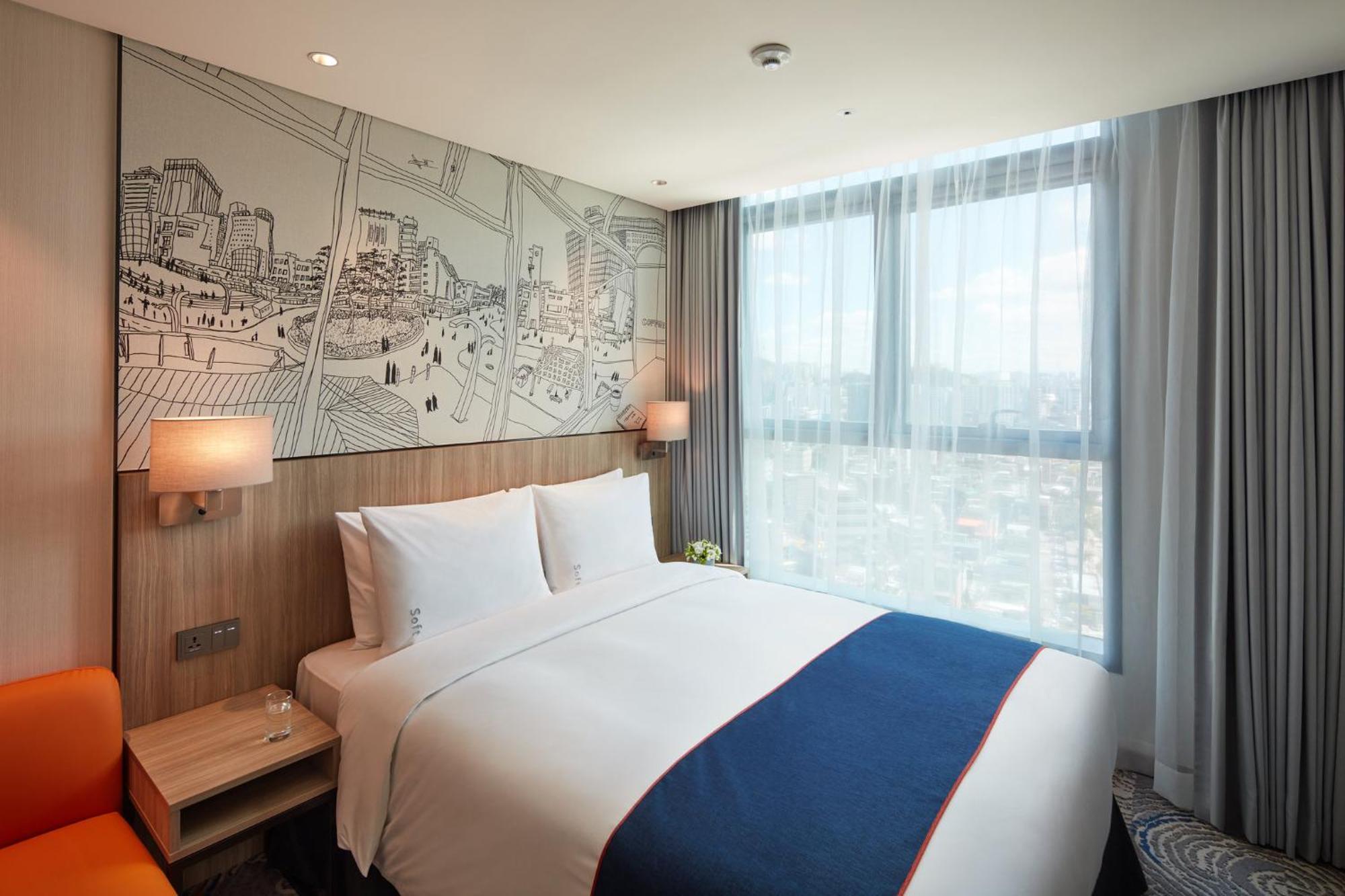 Standard Queen Room Extra Floor Space