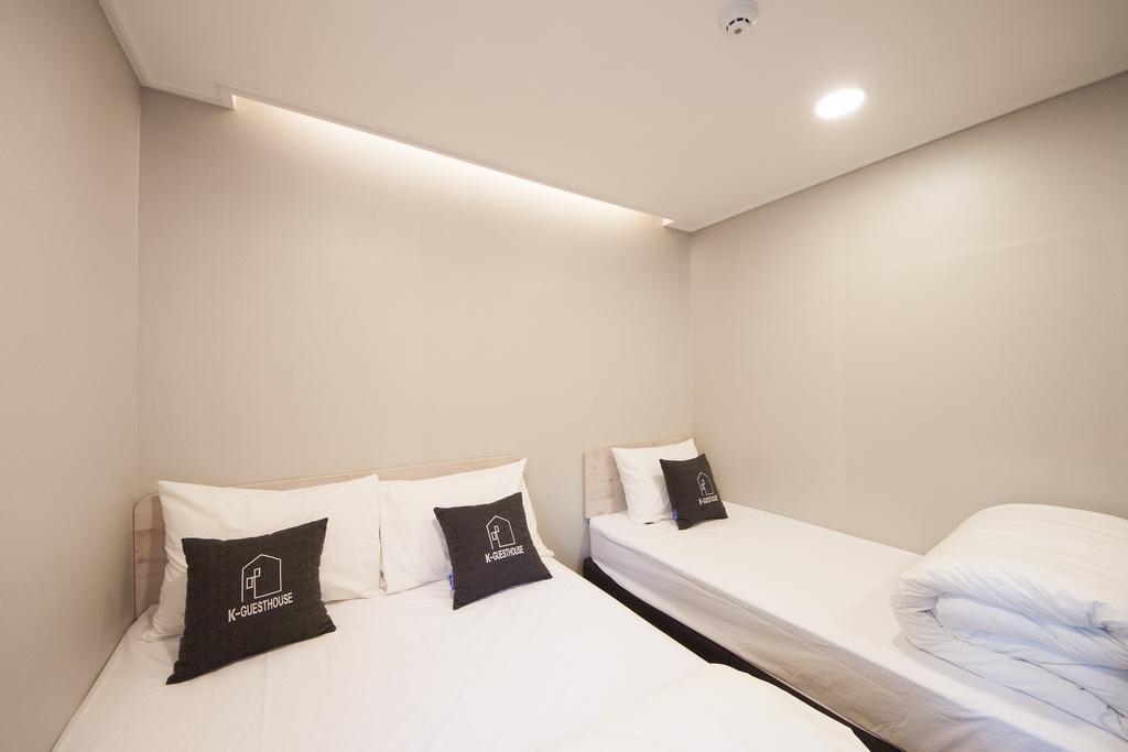 Triple Room,898472980:JPEG