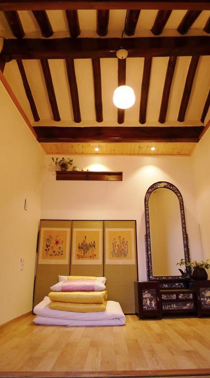 Korean-Style Single Room
