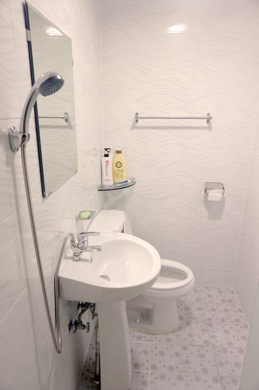 Single Room Private Bathroom