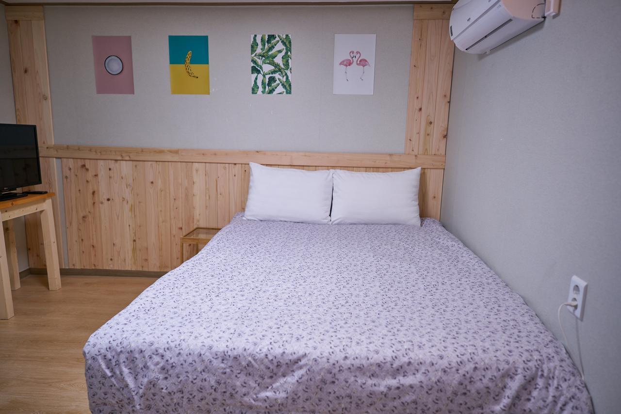 Double Room Private Bathroom