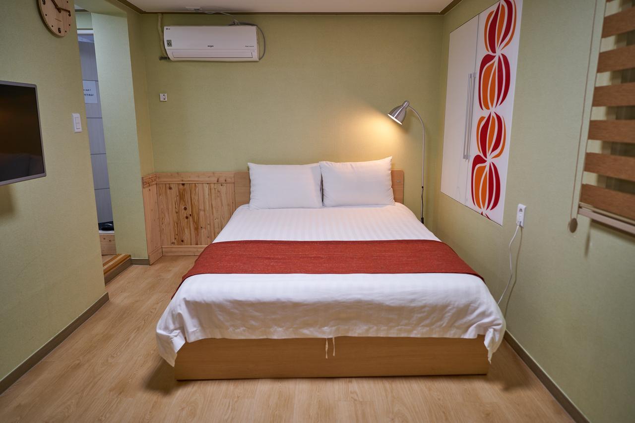 Double Room Private Bathroom
