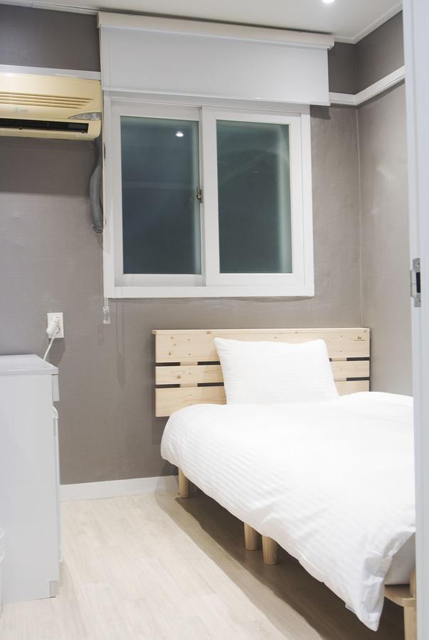 Budget Single Room
