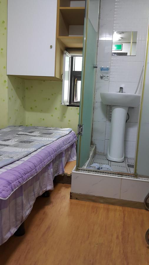 Single Room Bathroom