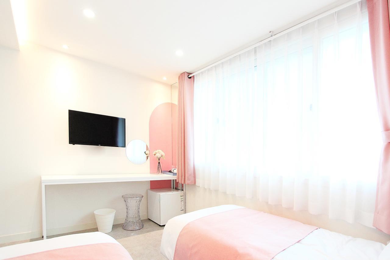 Foreigners only Twin Room Private Bathroom