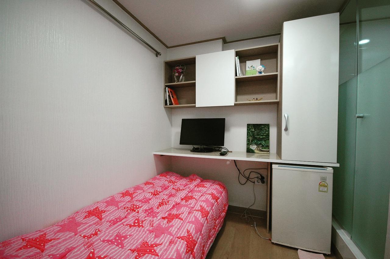 Single Room Shower