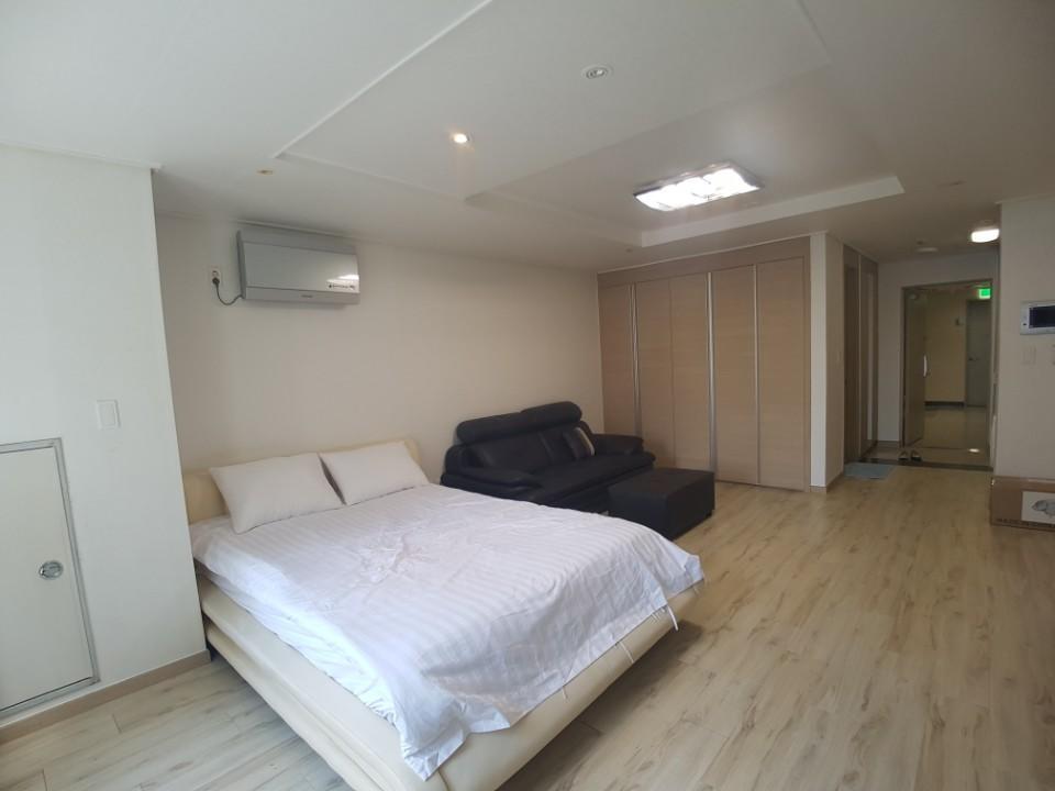 Apartment,638114490:JPEG