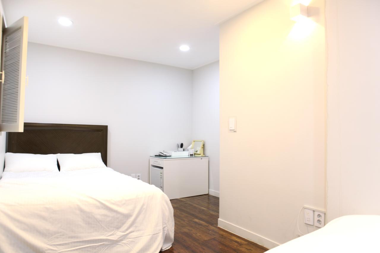 Superior Double Room Private Bathroom