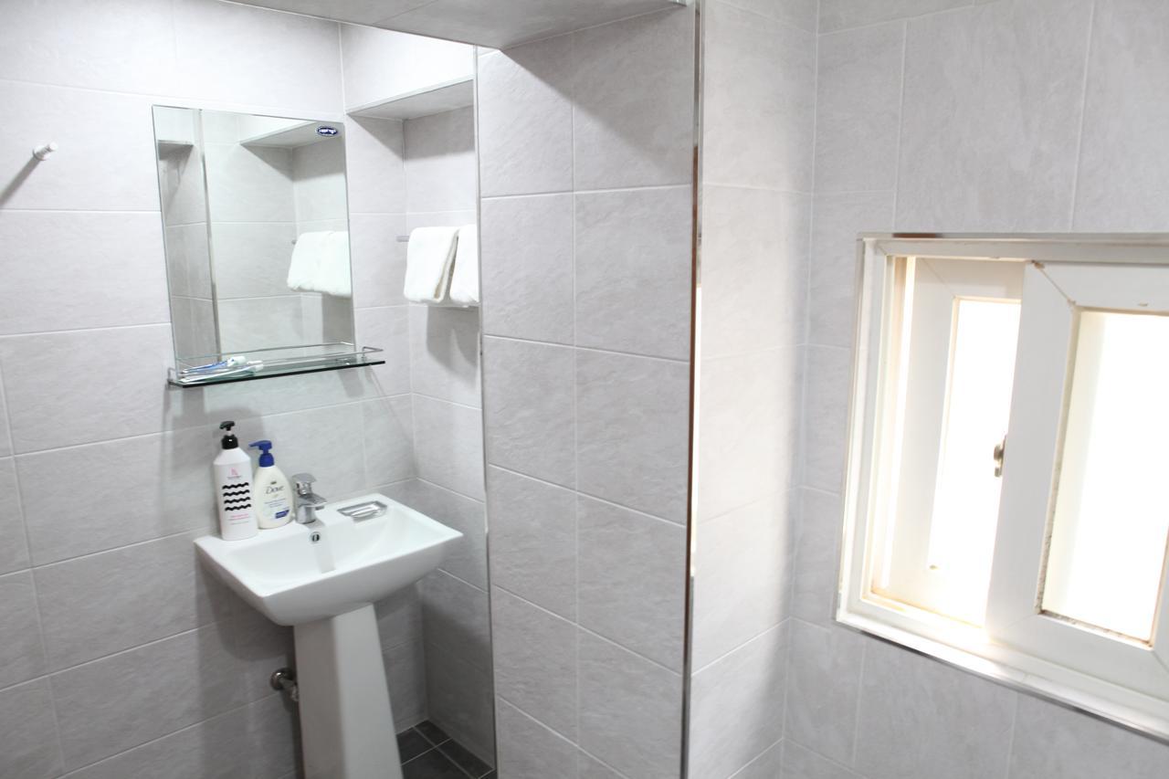 Double Room Private Bathroom