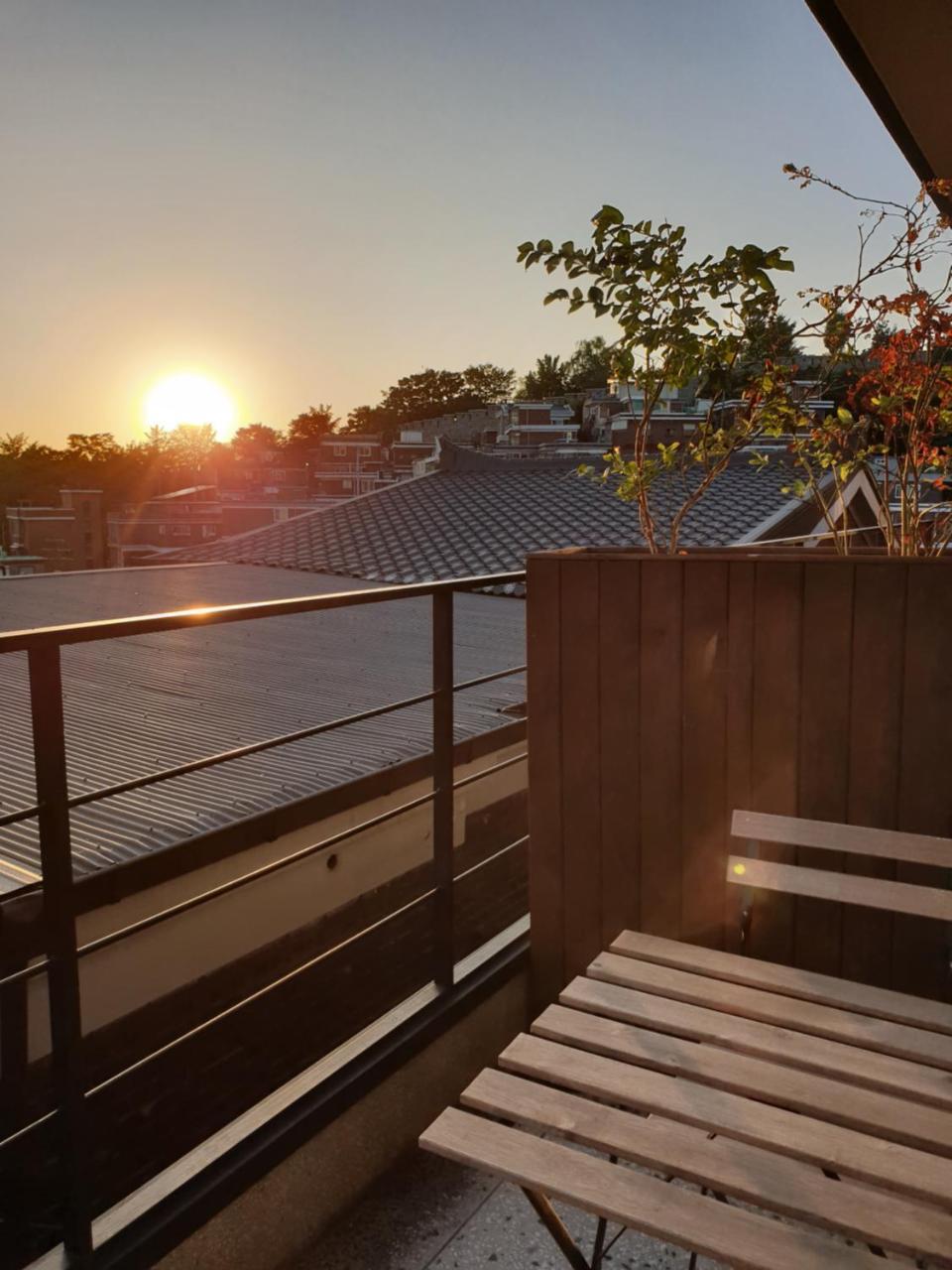Apartment Balcony,1583697494:JPEG