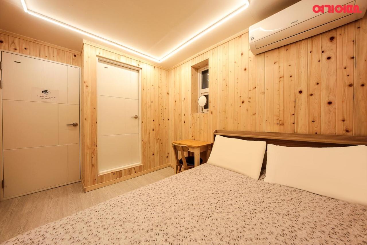 Deluxe Double Room,1651223986:JPEG