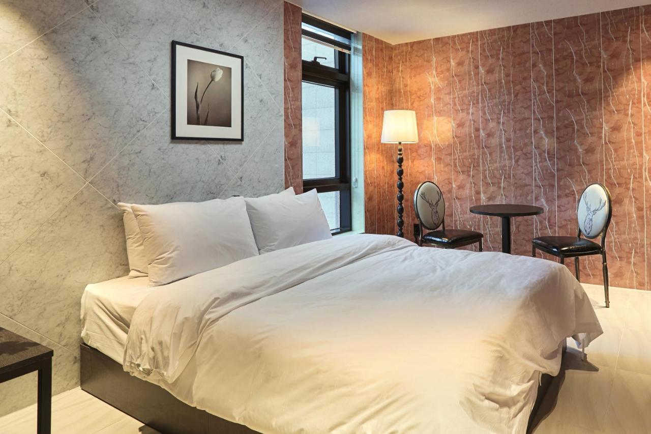 Deluxe Double Room,780987822:JPEG