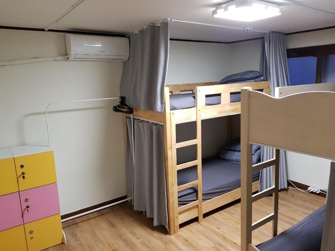 Bed 4-Bed Female Dormitory Room