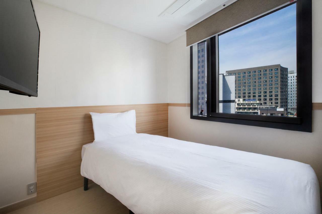 Standard Single Room,779996940:JPEG