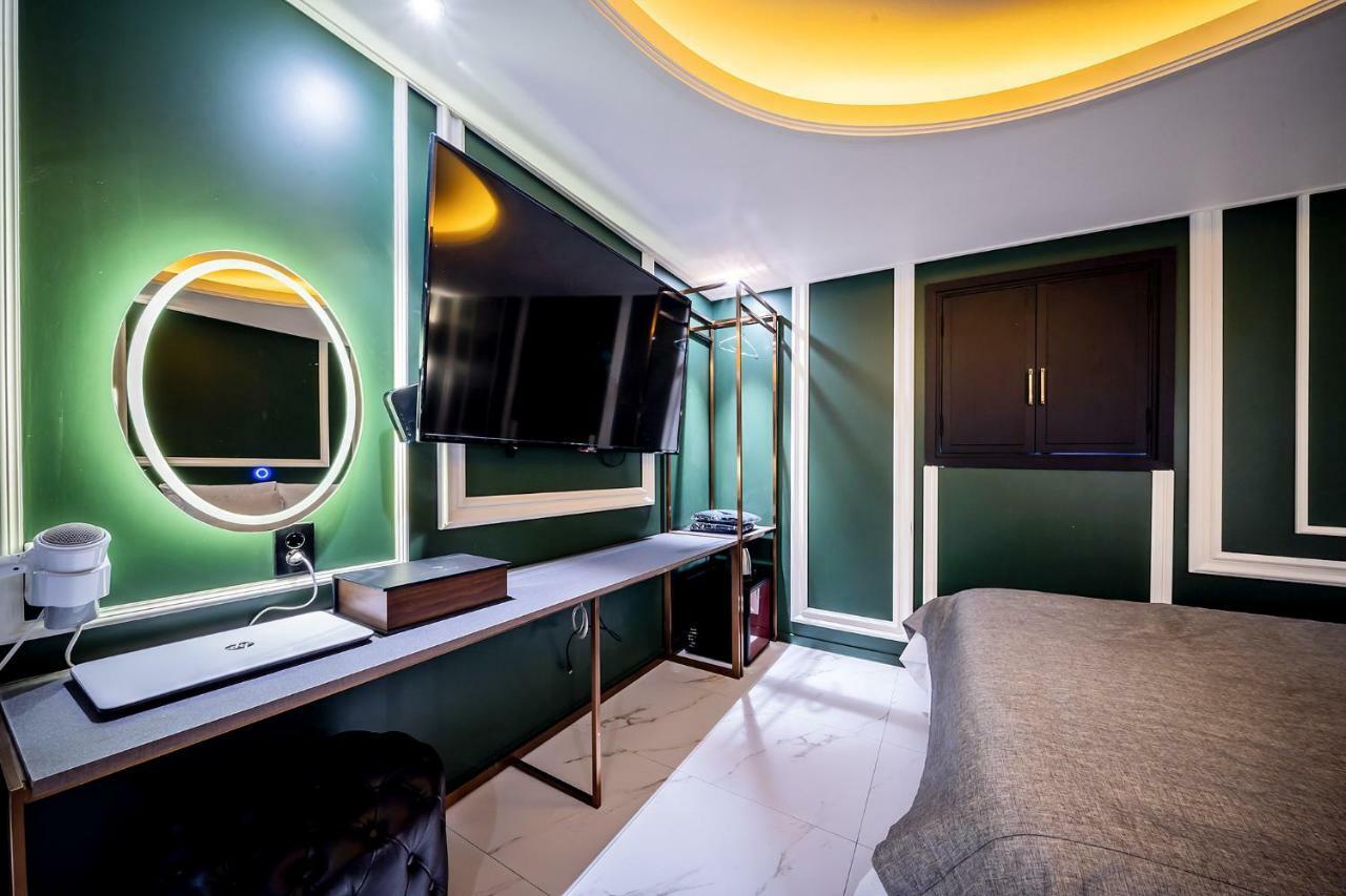 Standard Double Room,789373443:JPEG