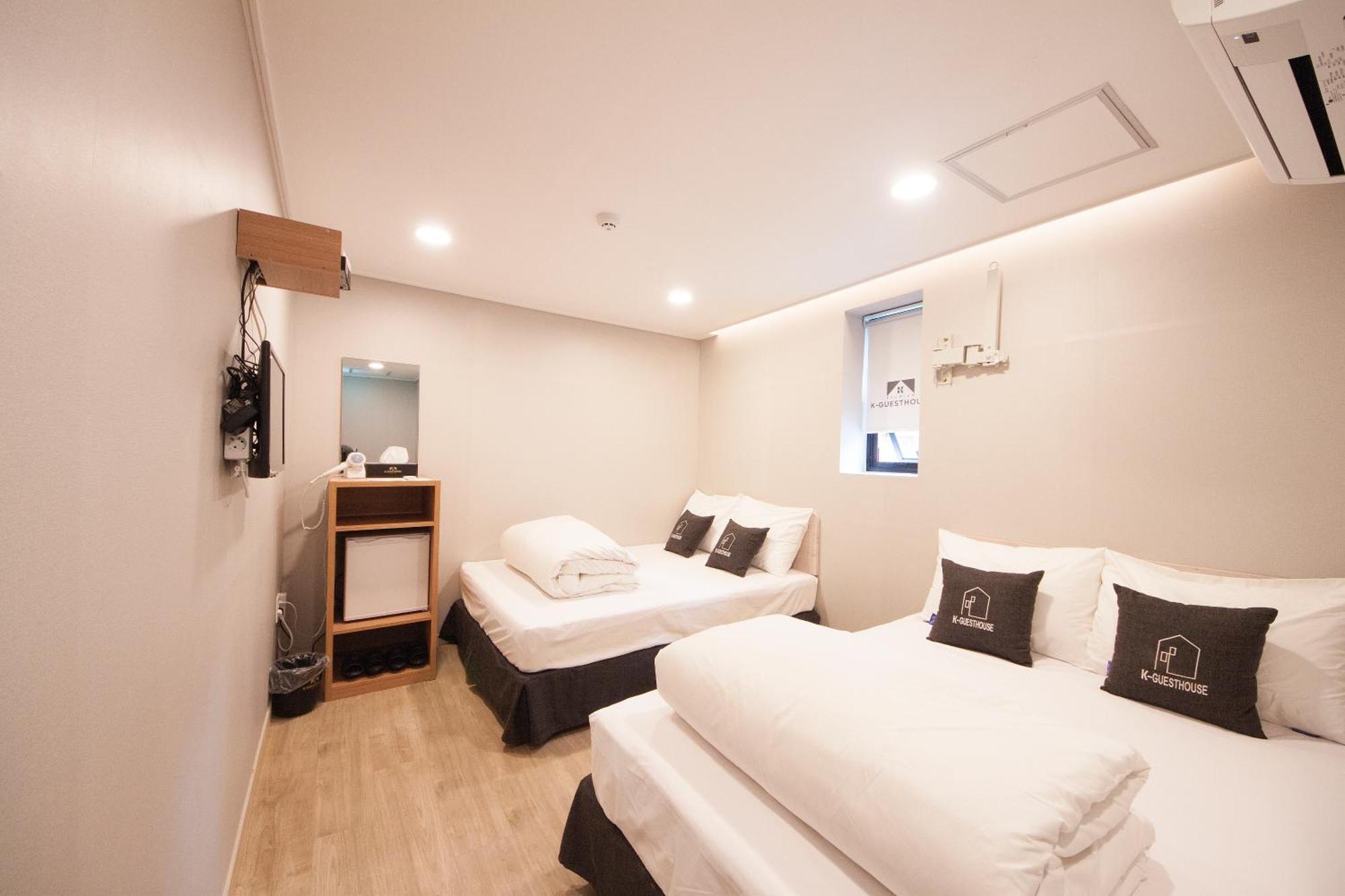 Family Room,898471540:JPEG