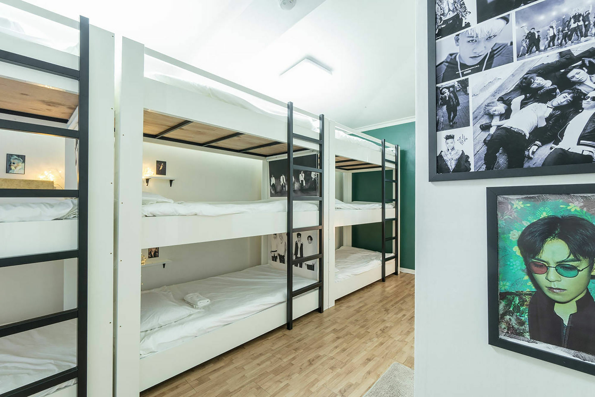 Bed Mixed Dormitory Room