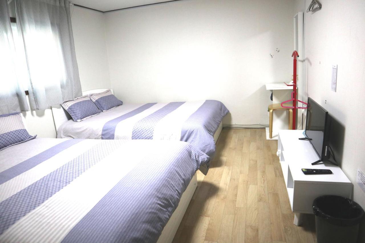 Economy Quadruple Room