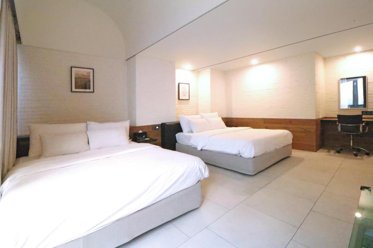 Suite Terrace,1235343011:JPEG