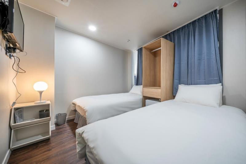 Twin Room,973188682:JPEG