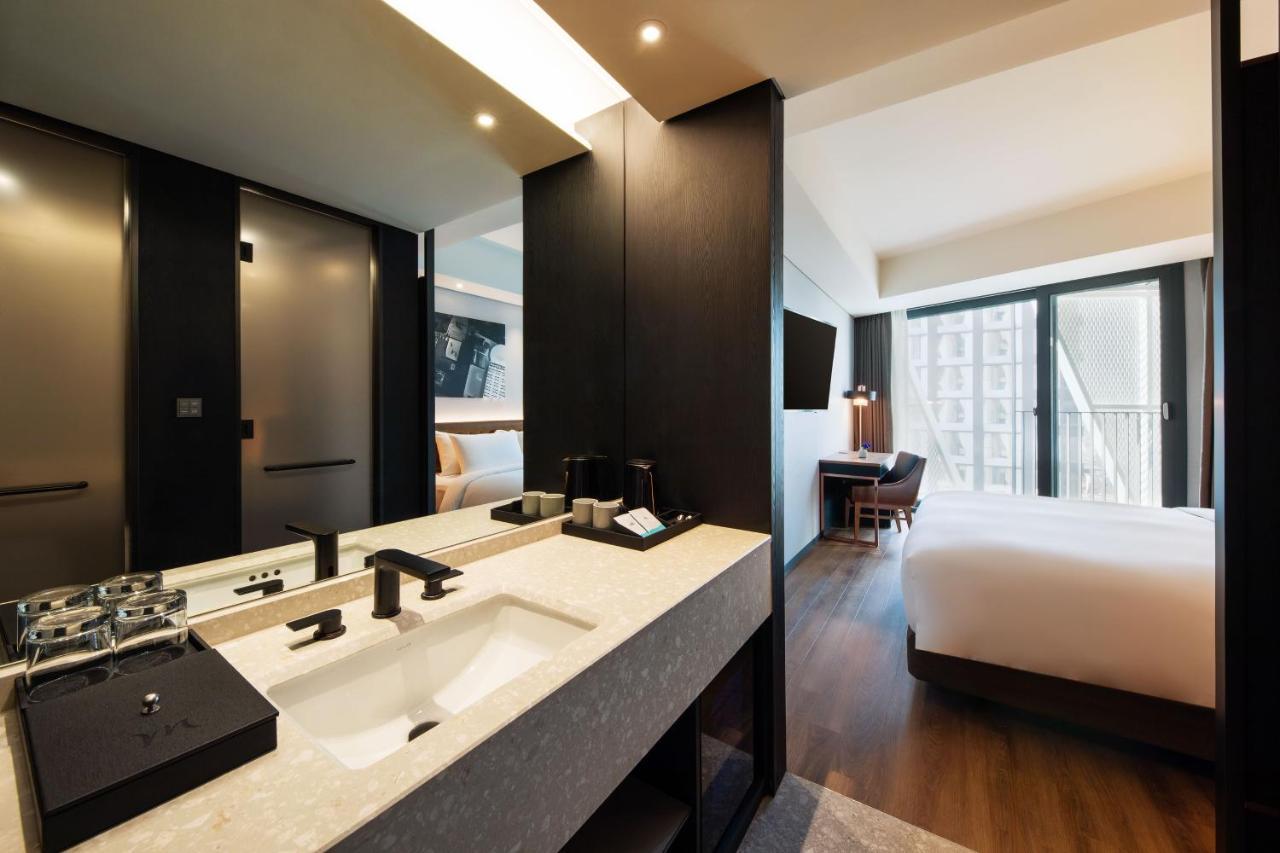 Superior Deluxe King Room Balcony