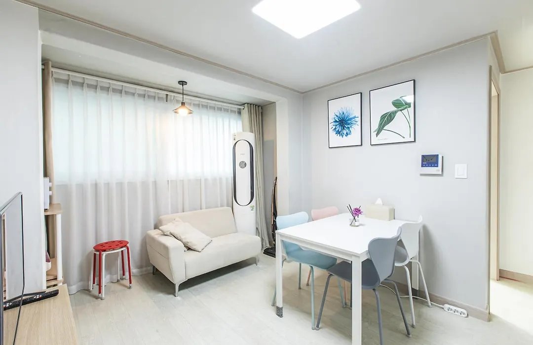 Laon House Yeonnam-1