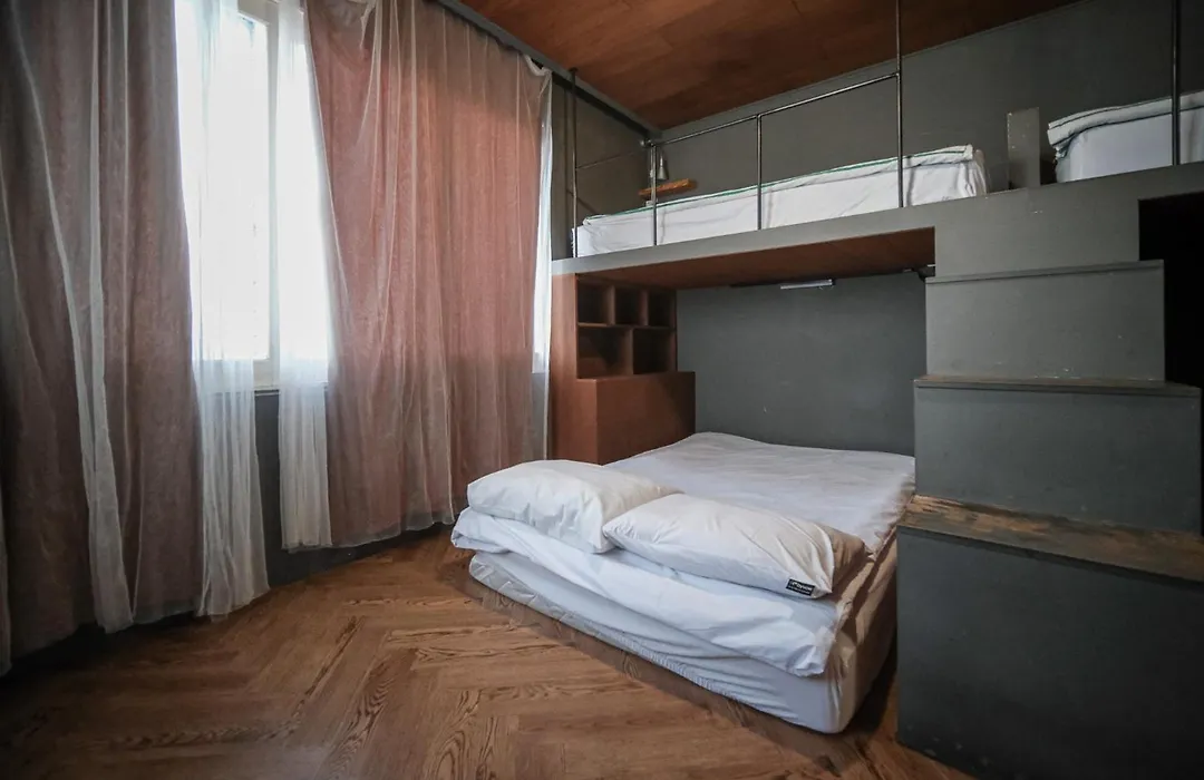 SISnBRO Guesthouse-1