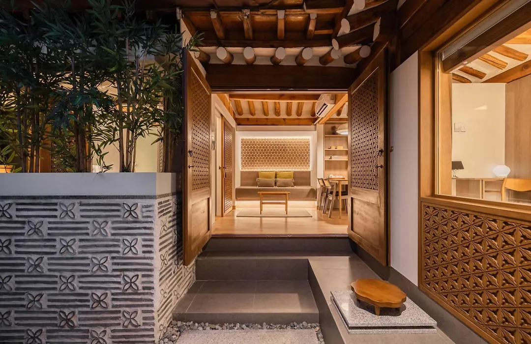 Luxury Hanok Blissful House-1