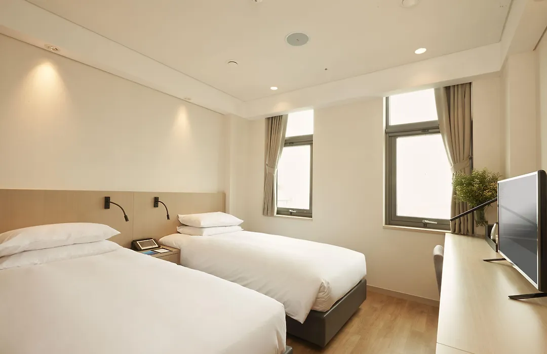 Mayplace Hotel-1