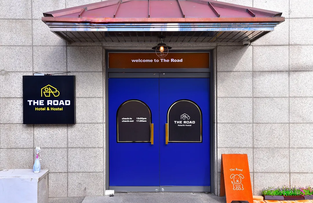 The Road Hotel-1