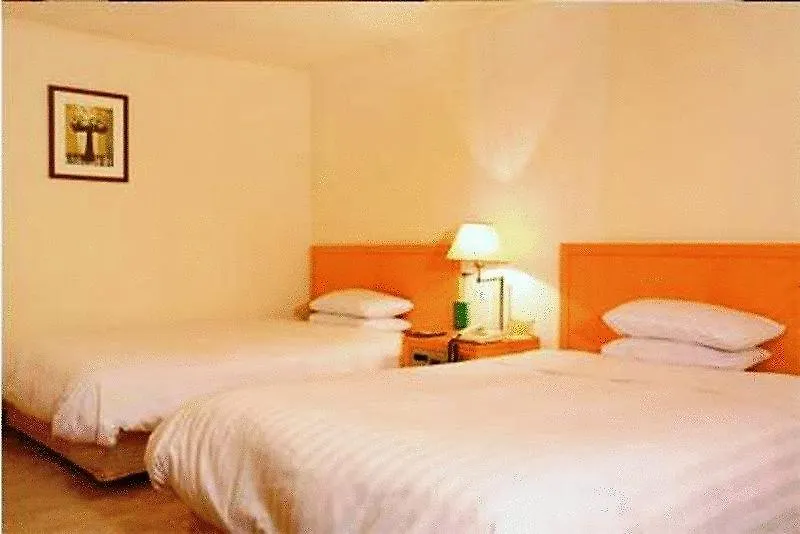 Astoria Hotel-1