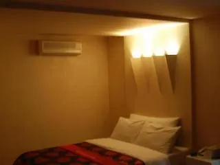 Regent Motel-1