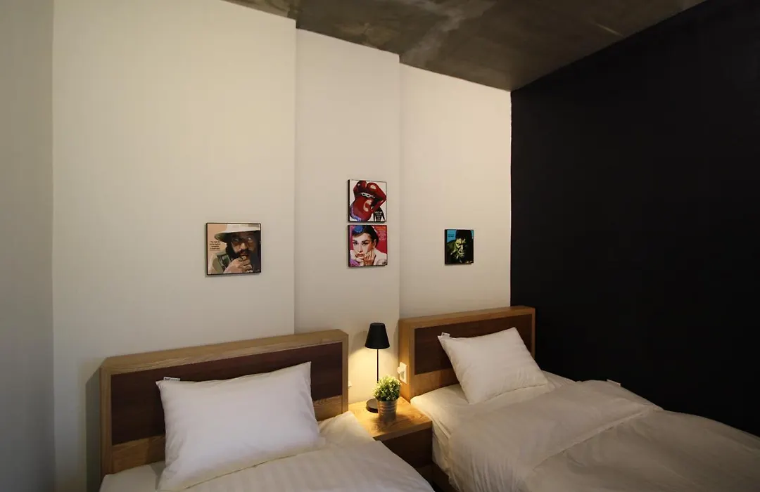 Nabi Hostel-1