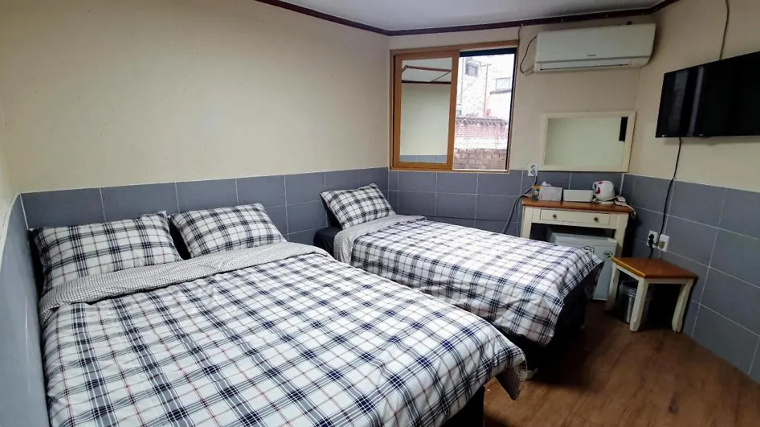 New Sun Guesthouse Myeongdong-1