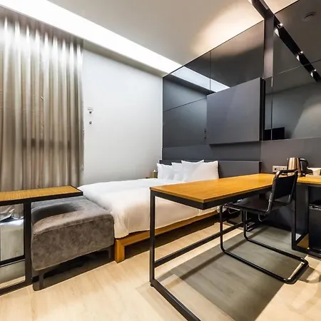 Hotel The Artist Yeonsinnae-3