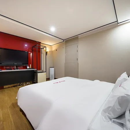 Flower Hotel-2