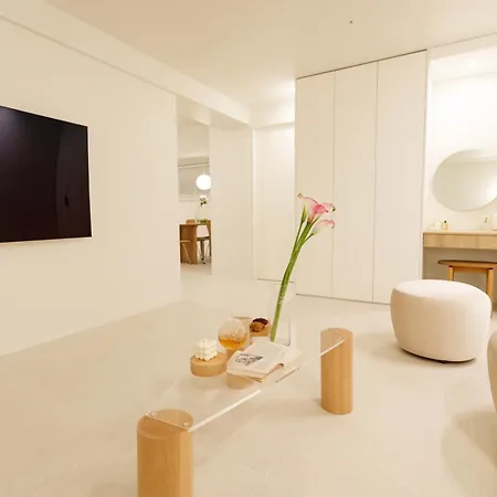 White Linen House-3