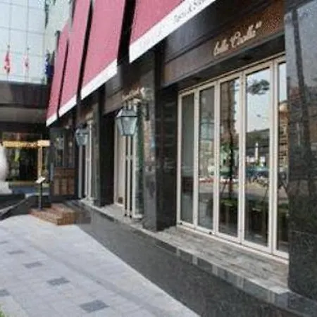 Astoria Hotel-3