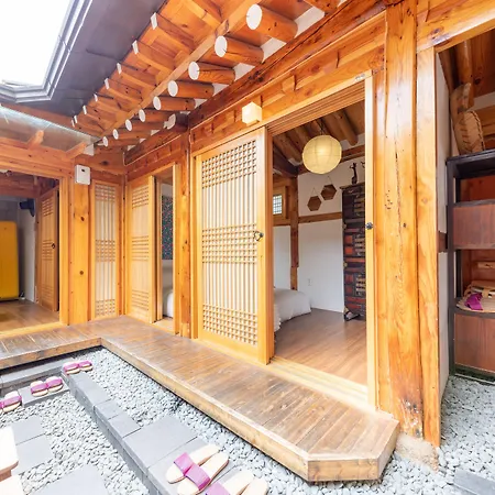 Open Real Luxury Korean Hanok-3