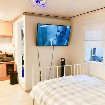 Jj'S Studio In Hongdae-3
