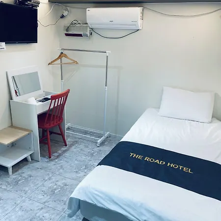 The Road Hotel-2
