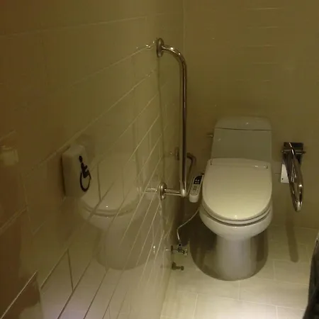 Hotel 8 Hours-3