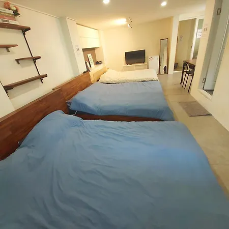 Blue Boat Hostel Myeongdong-3