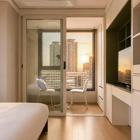 Urbanstay Myeongdong-3