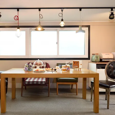 The One Hostel Hongdae In Seoul - Foreigner Only-3