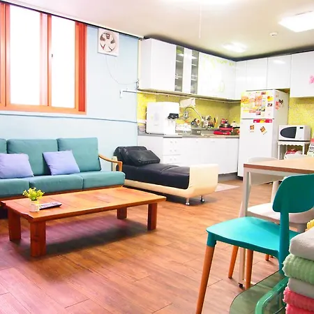 Town Guesthouse-3