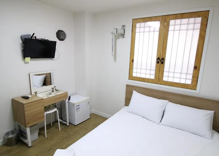 Hotel Golden Park Myeongdong 首爾
