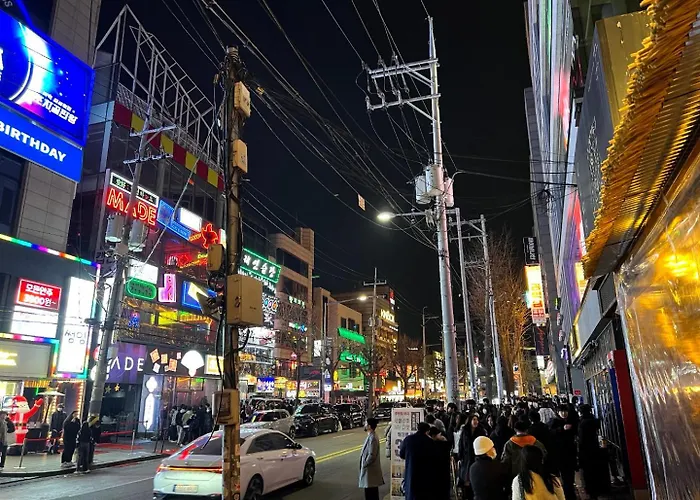 Kozayo Hongdae Hostel 首爾